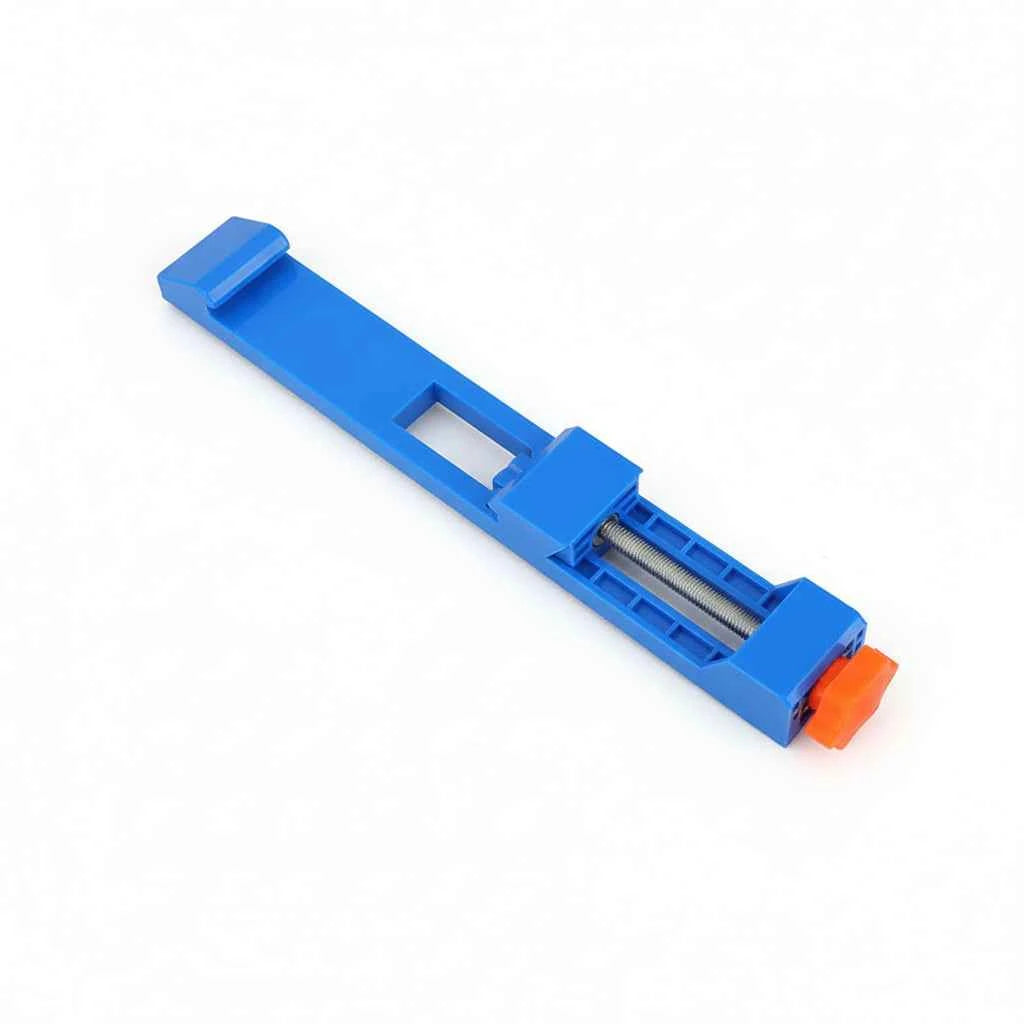 Guide De Scie avec serre joints bleus et molette orange